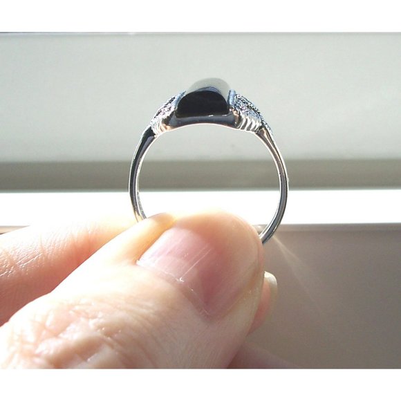 925 STERLING SILVER Tall Black Onyx & Marcasite Ring - Picture 6 of 15